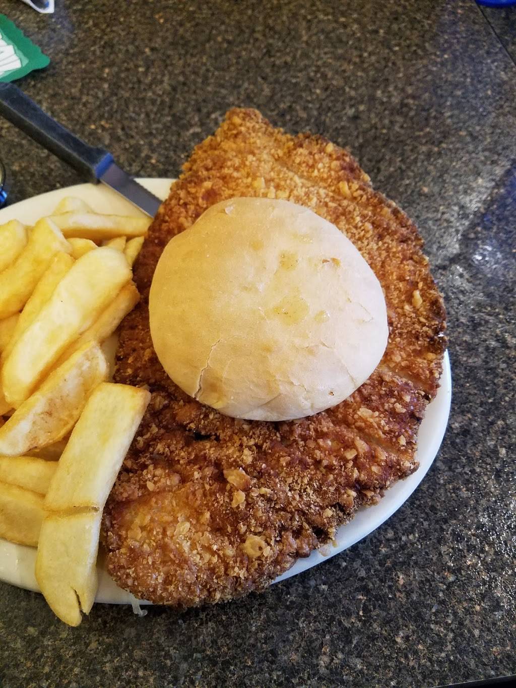 Stove House | restaurant | 2 Al Waterhouse Ave, Central City, IA 52214, USA | 3194386555 OR +1 319-438-6555