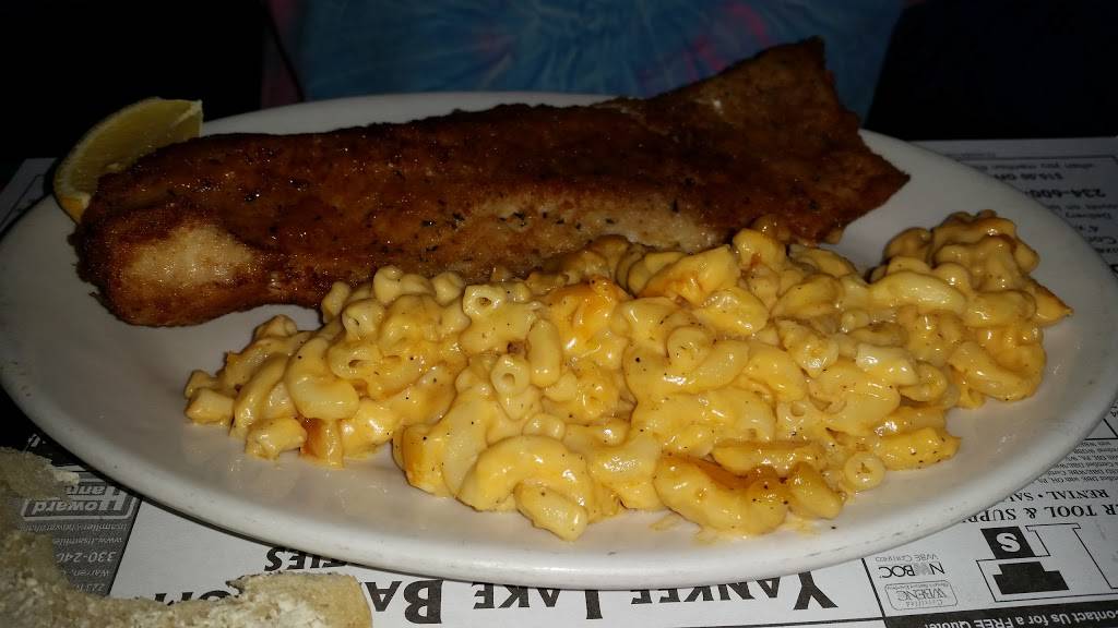 Yankee Lake | restaurant | 1900 OH-7, Brookfield Township, OH 44403, USA | 3304488866 OR +1 330-448-8866