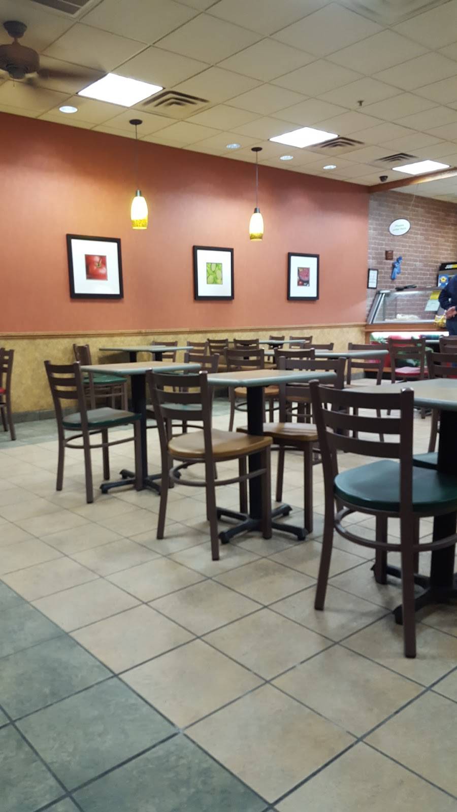 Subway | restaurant | 802 SE Oralabor Rd, Ankeny, IA 50021, USA | 5159633082 OR +1 515-963-3082