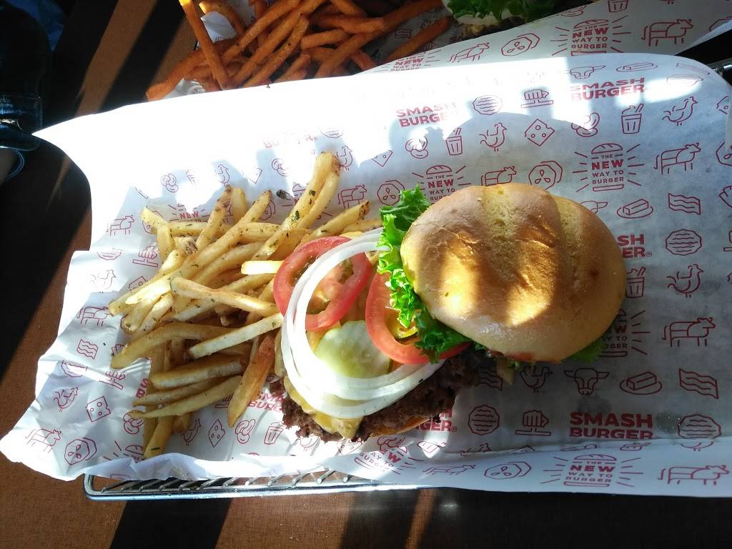 Smashburger | restaurant | 9965 Hudson Rd Suite 690, Woodbury, MN 55125, USA | 6512560021 OR +1 651-256-0021
