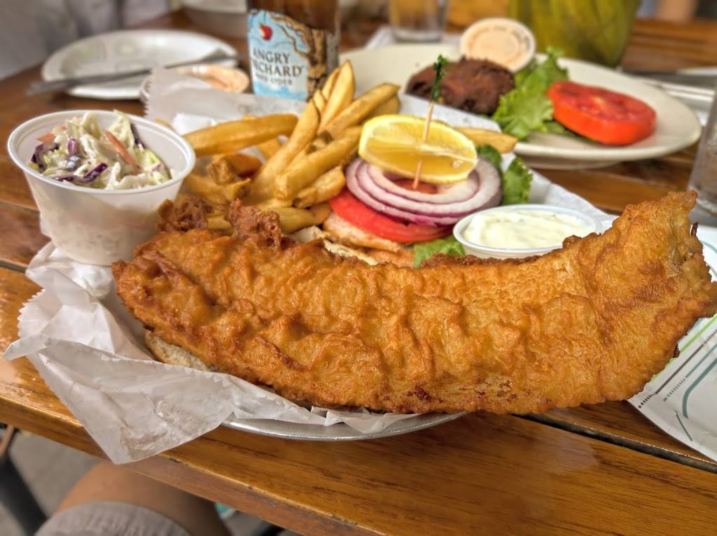 Old Naples Pub | restaurant | 255 13th Ave S, Naples, FL 34102, USA | 2396498200 OR +1 239-649-8200