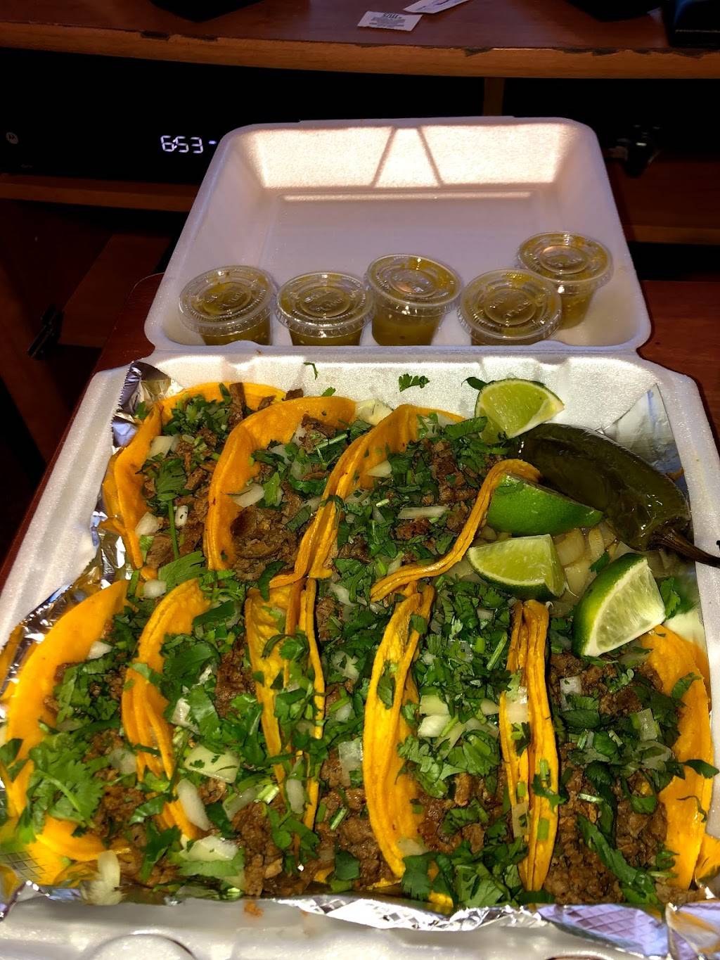 Tacos “El Pueblo” | restaurant | 2628 N Story Rd, Irving, TX 75062, USA | 4695545870 OR +1 469-554-5870