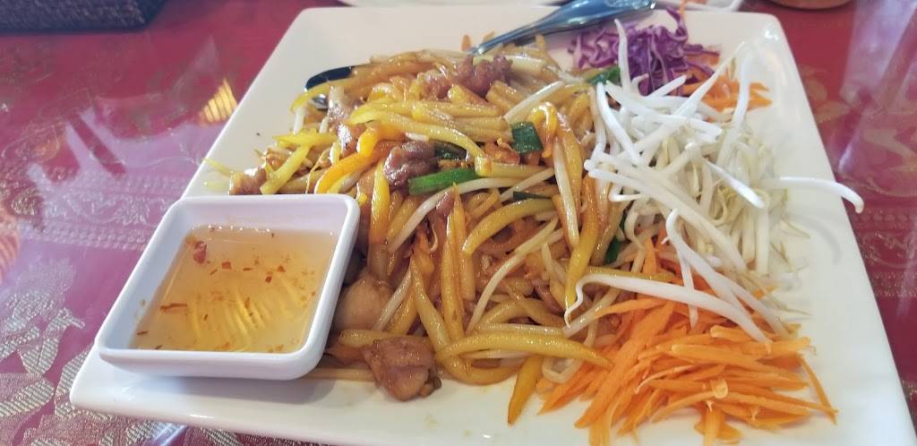 Little La Lune Cuisine | restaurant | 2054 E Pacific Coast Hwy, Long Beach, CA 90804, USA | 5628565800 OR +1 562-856-5800