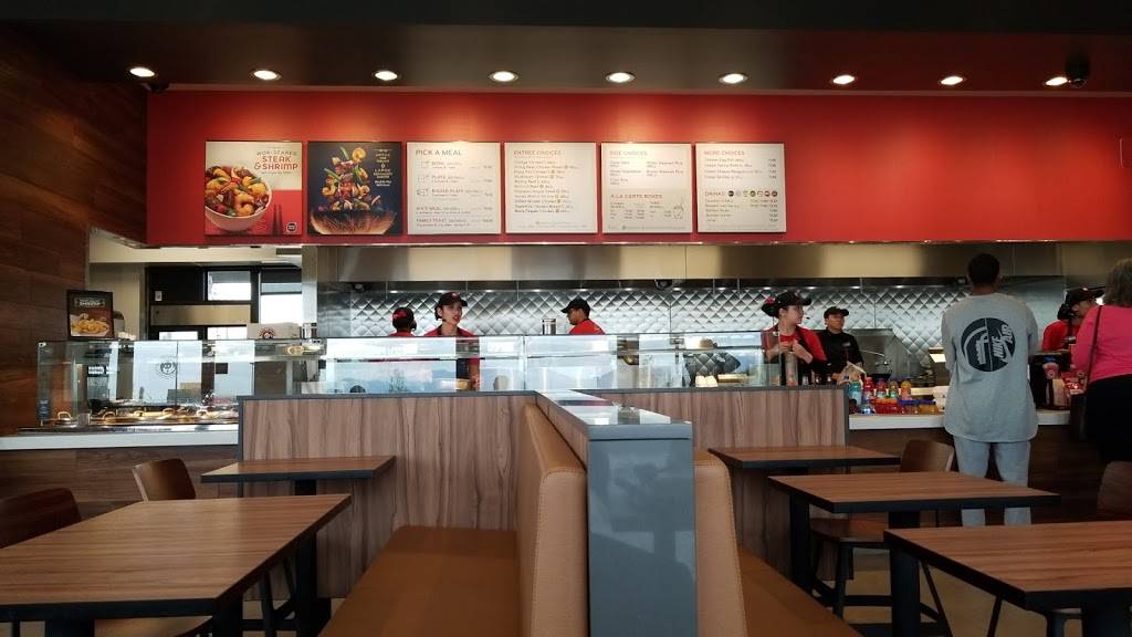 Panda Express | restaurant | 1170 W Renaissance Pkwy, Rialto, CA 92376, USA | 9093491001 OR +1 909-349-1001