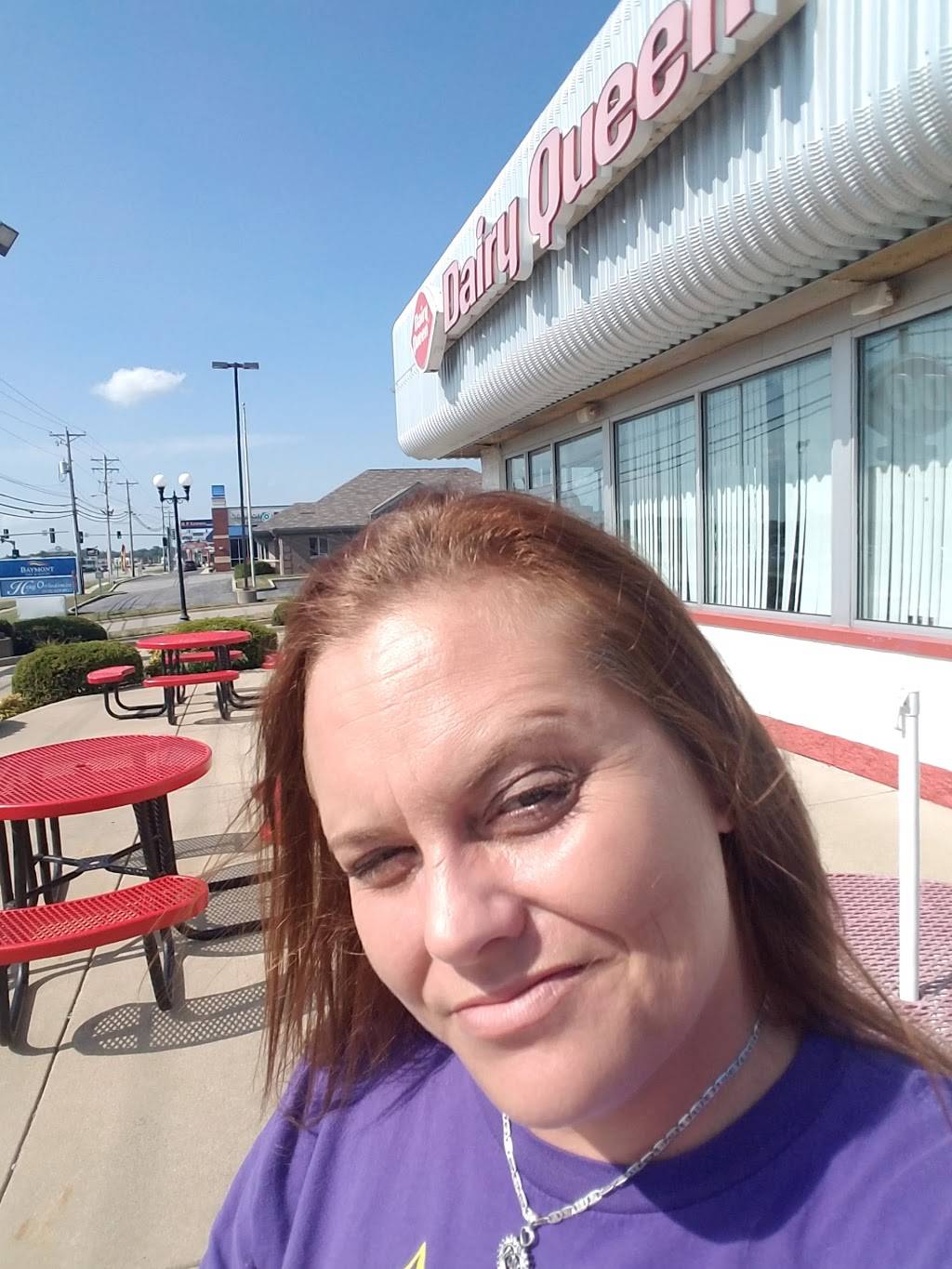 Dairy Queen | restaurant | 12613 IL-143, Highland, IL 62249, USA | 6186542651 OR +1 618-654-2651