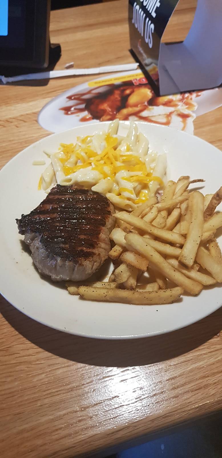 Applebees Grill + Bar | restaurant | 8025 Twelve Mile Rd, Warren, MI 48093, USA | 5865741833 OR +1 586-574-1833