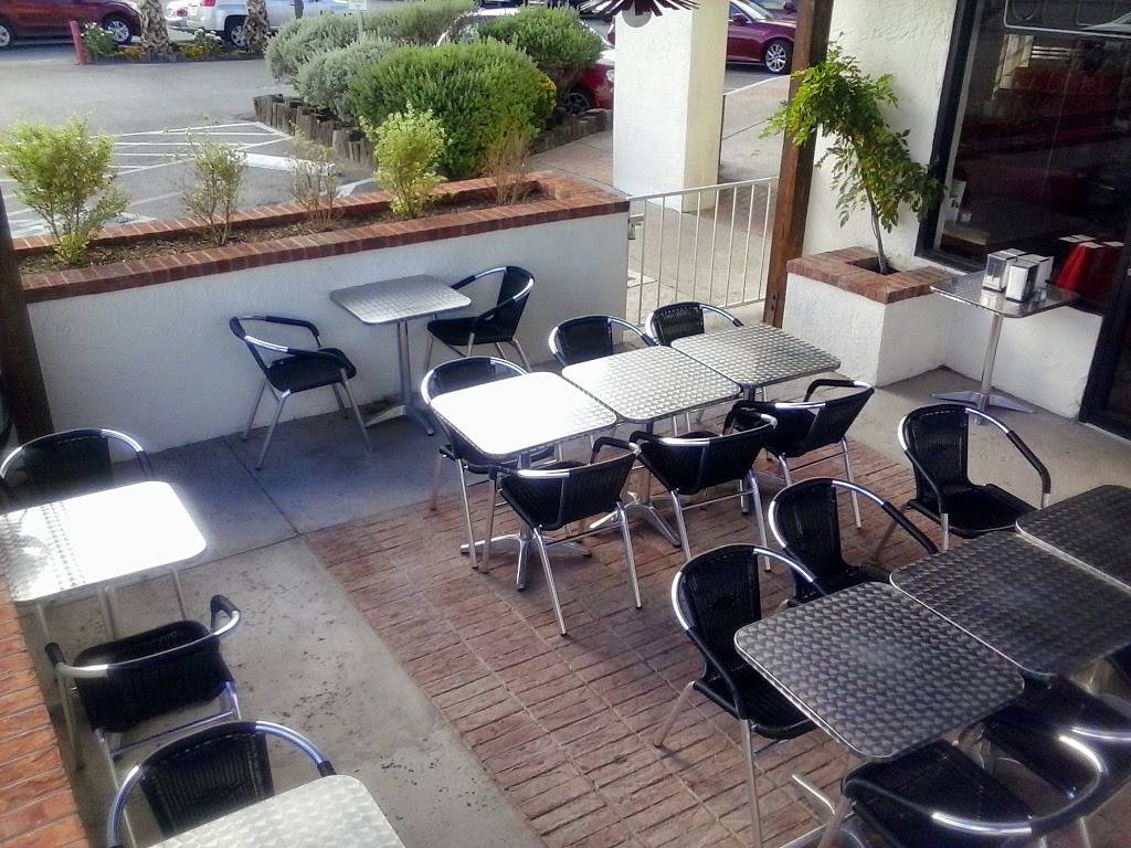 AJs Diner | restaurant | 7102 N Mesa St, El Paso, TX 79912, USA | 9155842514 OR +1 915-584-2514