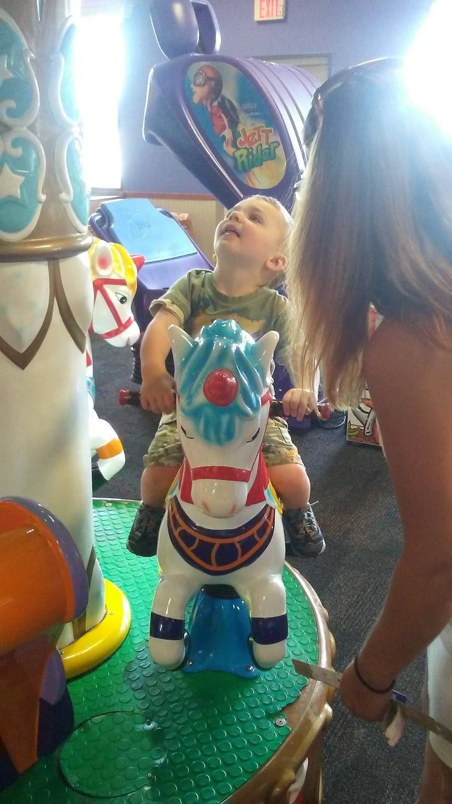 Chuck E. Cheese | restaurant | 4994 Harlem Rd, Amherst, NY 14226, USA | 7168393543 OR +1 716-839-3543