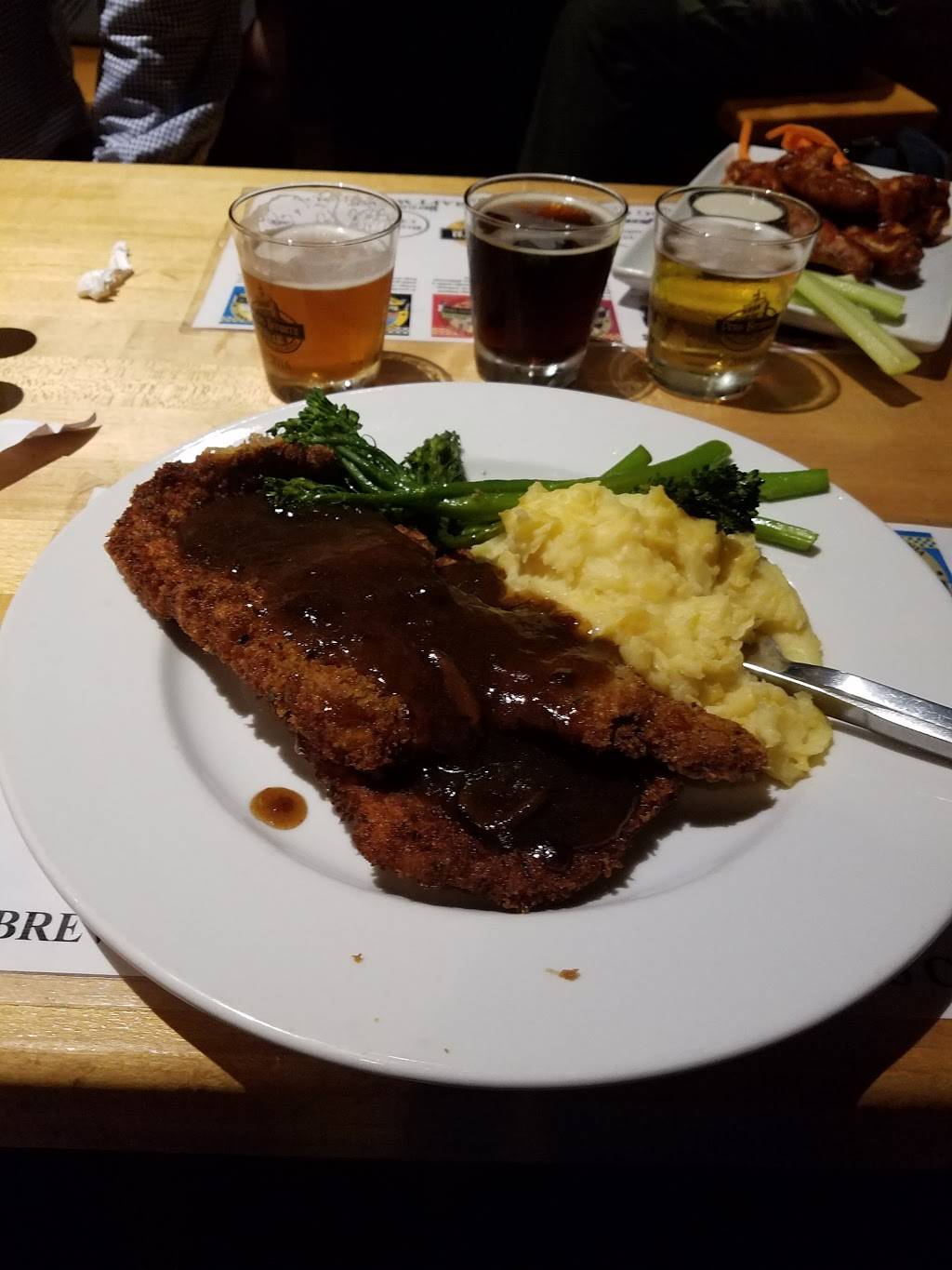 Penn Brewery | restaurant | 800 Vinial St, Pittsburgh, PA 15212, USA | 4122379400 OR +1 412-237-9400