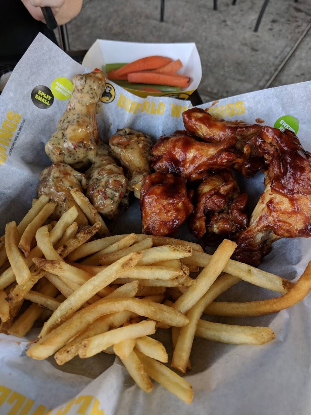 Buffalo Wild Wings | meal takeaway | 2303 Clover Basin Dr, Longmont, CO 80503, USA | 3034859464 OR +1 303-485-9464