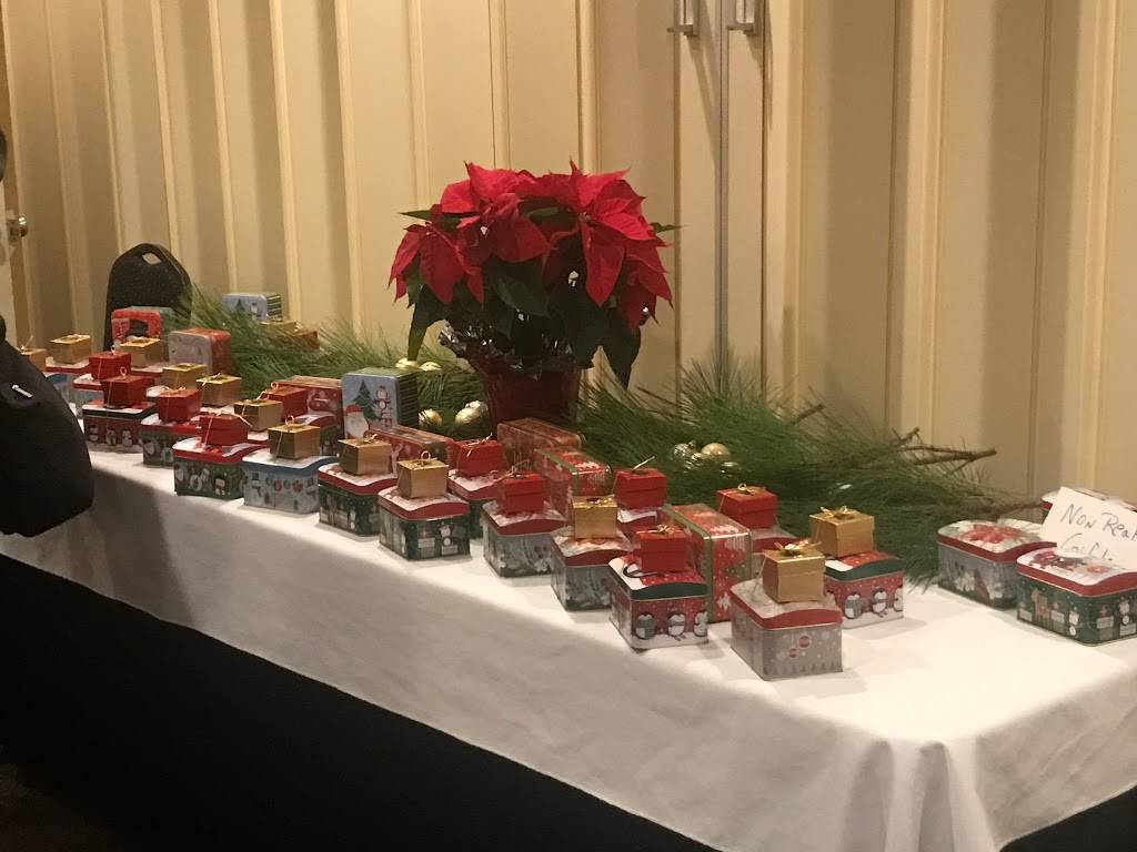 The Flame Steakhouse | restaurant | 109 Carbonton Rd, Sanford, NC 27330, USA | 9197767111 OR +1 919-776-7111