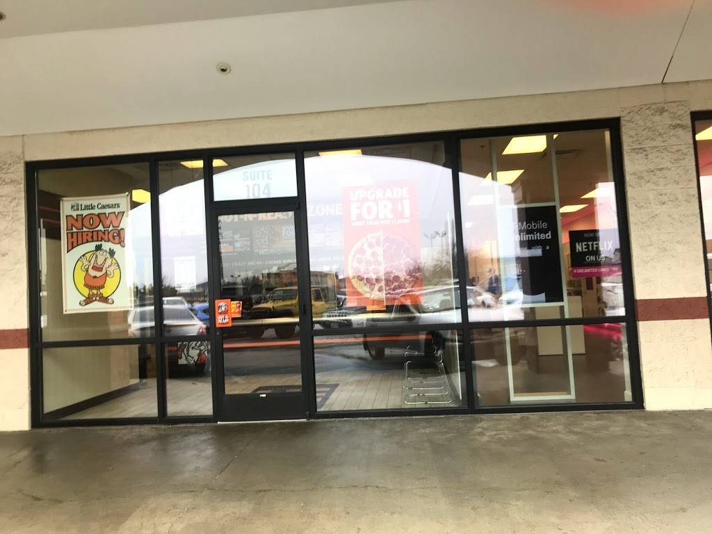 Little Caesars Pizza | meal takeaway | 505 E Nifong Blvd, Columbia, MO 65201, USA | 5734434567 OR +1 573-443-4567