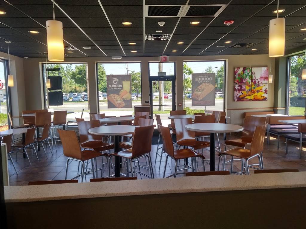 Taco Bell | meal takeaway | 3946 Hempstead Turnpike, Levittown, NY 11756, USA | 5167350997 OR +1 516-735-0997