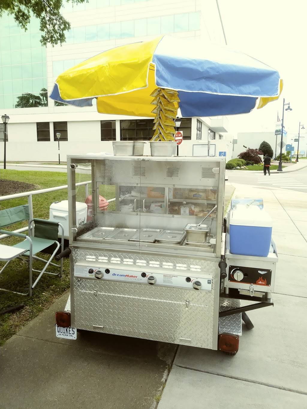 Quickies By Renee | meal takeaway | 800 Crawford Pkwy, 3816 Greenwood Dr, Portsmouth, VA 23701, USA | 7573396104 OR +1 757-339-6104