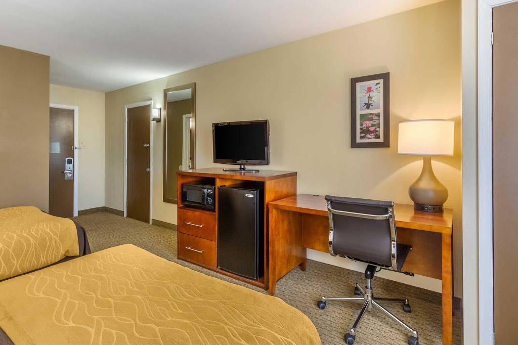 Comfort Inn Red Horse | restaurant | 998 W Patrick St, Frederick, MD 21703, USA | 3016620281 OR +1 301-662-0281