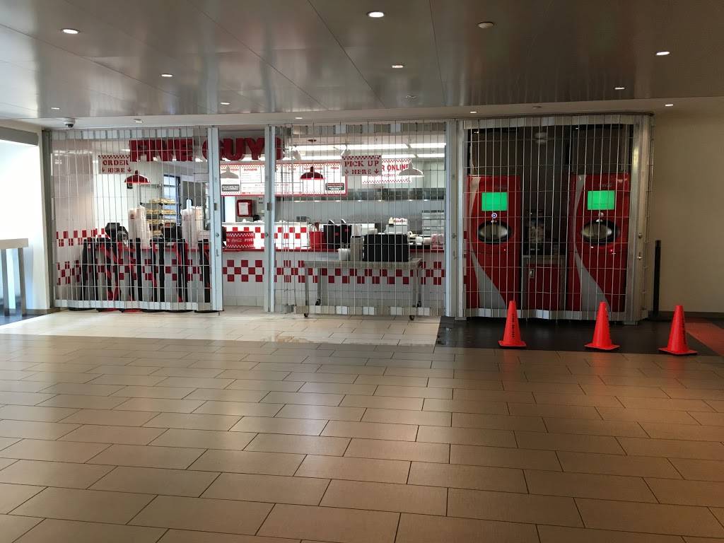 Five Guys | meal takeaway | 407 LEnfant Plaza SW, Washington, DC 20024, USA | 2025540299 OR +1 202-554-0299