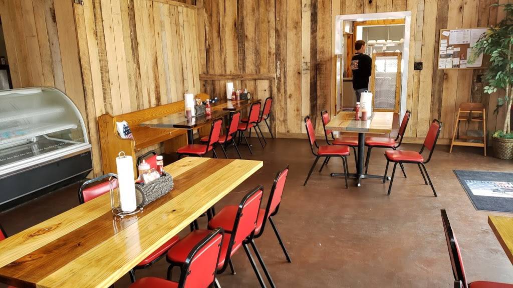 Hickory House Bbq | restaurant | 385 W Main St, Wytheville, VA 24382, USA | 2763352211 OR +1 276-335-2211