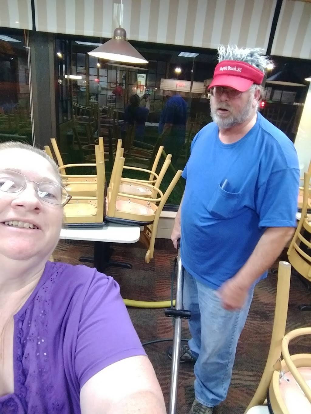 Wendys | restaurant | 639 S Van Buren Rd, Eden, NC 27288, USA | 3366275085 OR +1 336-627-5085