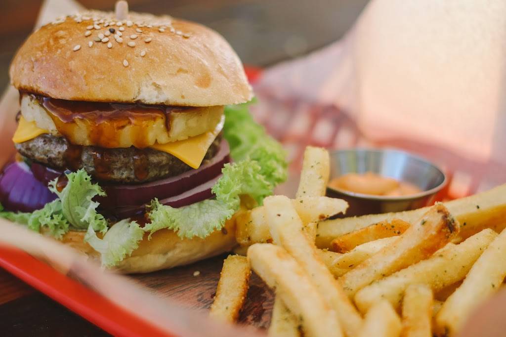 Munch Truck | restaurant | Calle Tecate, Río Tijuana 3a. Etapa, Libramiento, 22226 Tijuana, B.C., Mexico | 016641685052 OR +52 664 168 5052