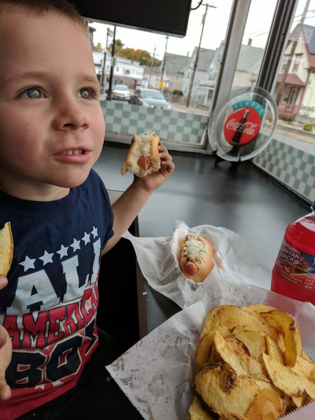 Mr Gs Hot Dog Connection | restaurant | 400 Bay St, Taunton, MA 02780, USA | 7744097962 OR +1 774-409-7962