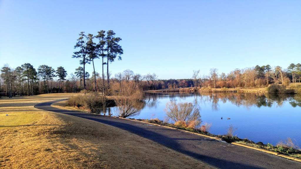 Honey Bee Golf Club | restaurant | 2500 S Independence Blvd, Virginia Beach, VA 23456, USA | 7574712768 OR +1 757-471-2768