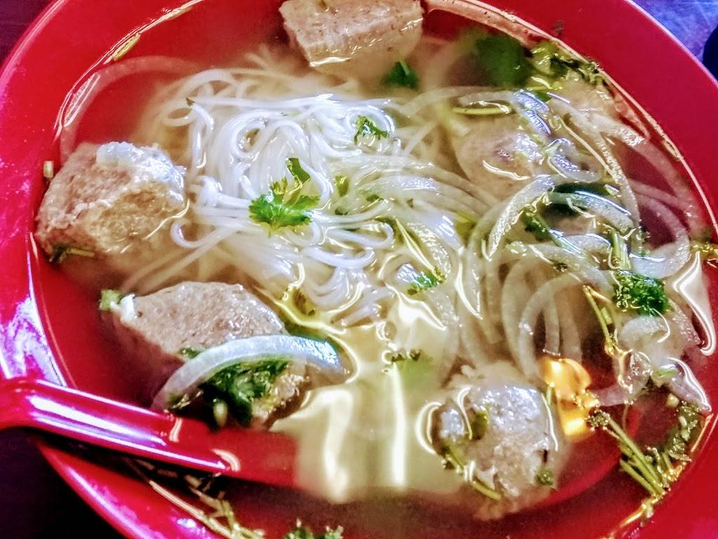 Viet Bistro | restaurant | 7175 W Lake Mead Blvd, Las Vegas, NV 89128, USA | 7024630009 OR +1 702-463-0009