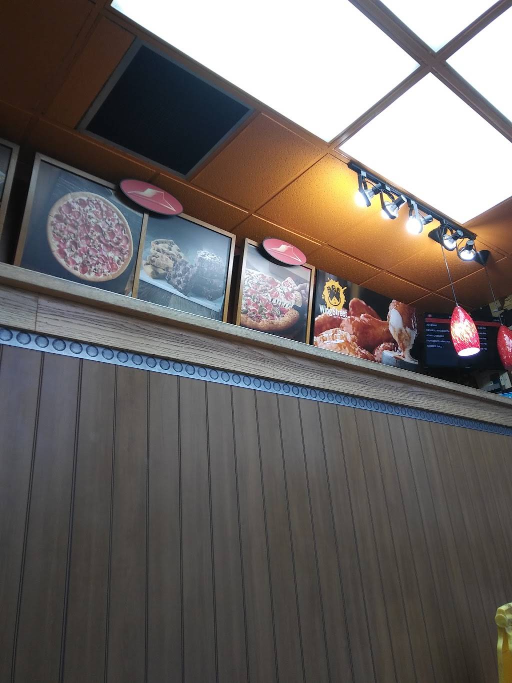 Pizza Hut | restaurant | 3255 Tweedy Blvd, South Gate, CA 90280, USA | 3235666600 OR +1 323-566-6600