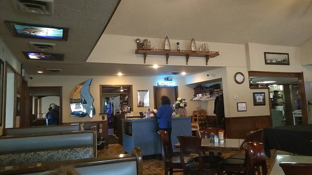 Dinos Den Restaurant & Bar | meal takeaway | 88 Grand Ave, Fox Lake, IL 60020, USA | 8475876604 OR +1 847-587-6604