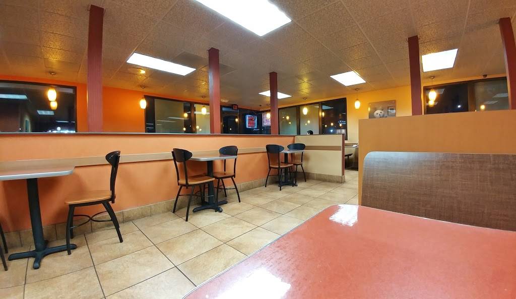 Jack in the Box | restaurant | 5601 Pacific Coast Hwy, Long Beach, CA 90804, USA | 5624944799 OR +1 562-494-4799