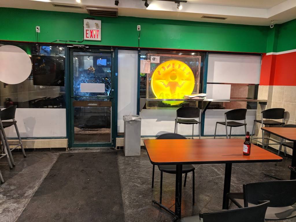 Reginos Pizza | restaurant | 1300 Finch Ave W, North York, ON M3J 3K2, Canada | 4166630663 OR +1 416-663-0663