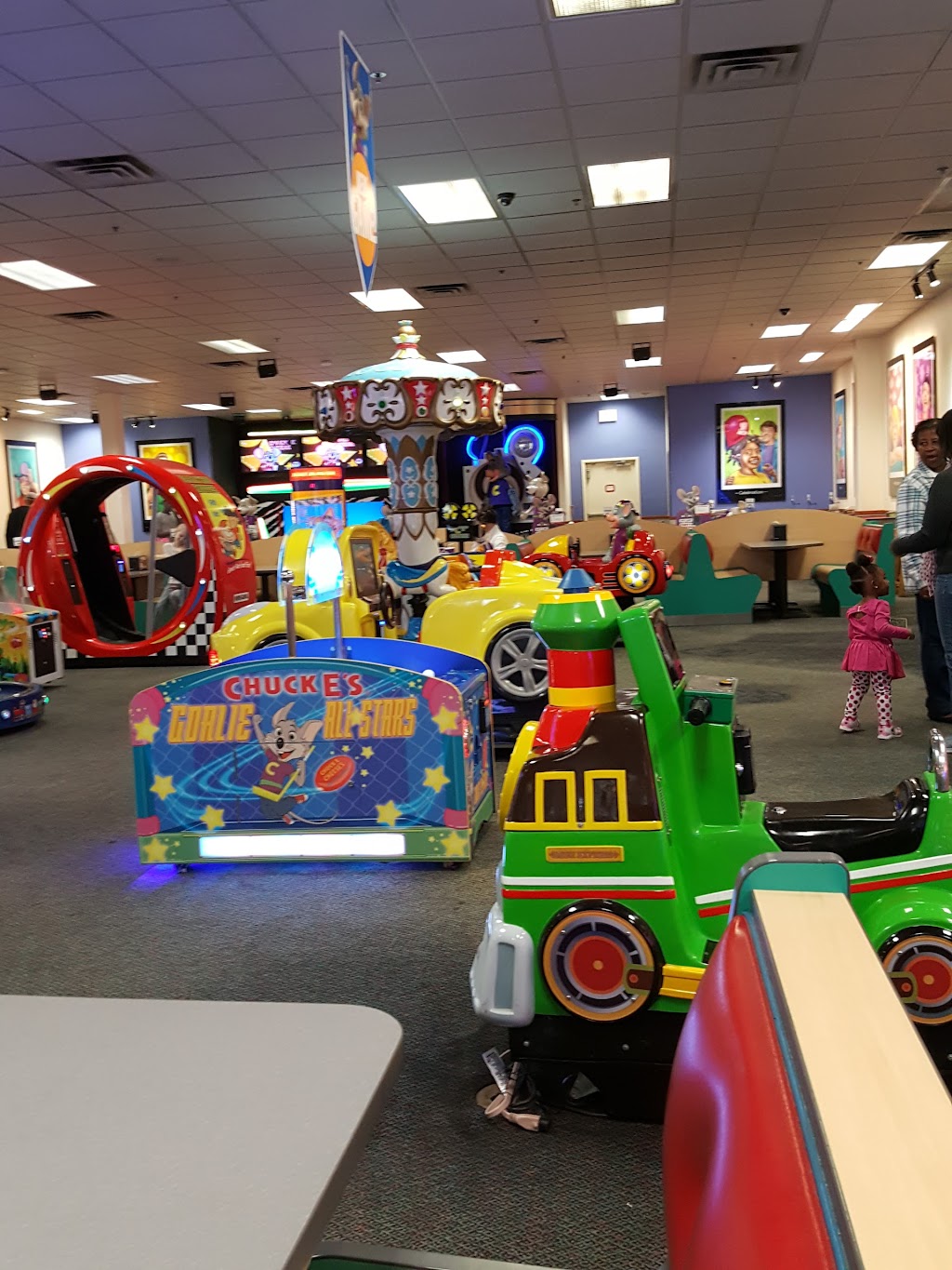 Chuck E. Cheese | restaurant | 1725 Metro Dr, Alexandria, LA 71301, USA | 3184459843 OR +1 318-445-9843