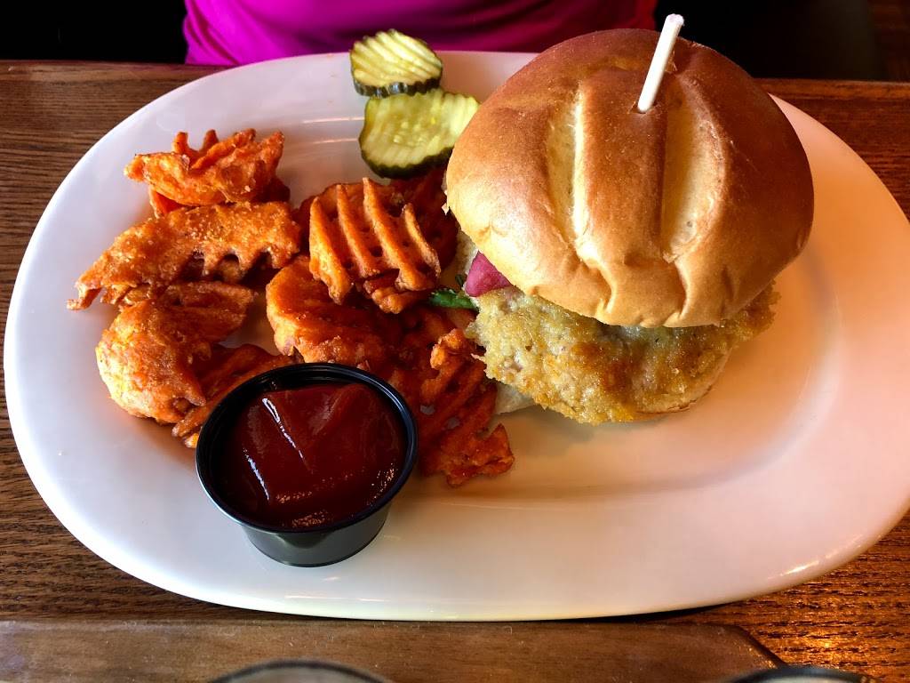 Sprecher’s Restaurant and Pub | restaurant | 1512 S Church St, Watertown, WI 53094, USA | 9203904944 OR +1 920-390-4944