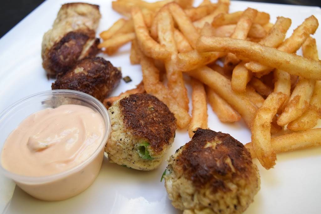 Frank & Nics West End Grille | restaurant | 511 W Pratt St, Baltimore, MD 21201, USA | 4106856800 OR +1 410-685-6800