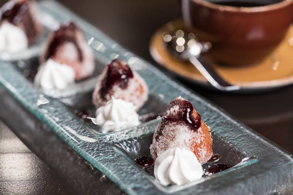 Kellers American Grill | restaurant | 1777 Isle Pkwy, Bettendorf, IA 52722, USA | 6102411616 OR +1 610-241-1616