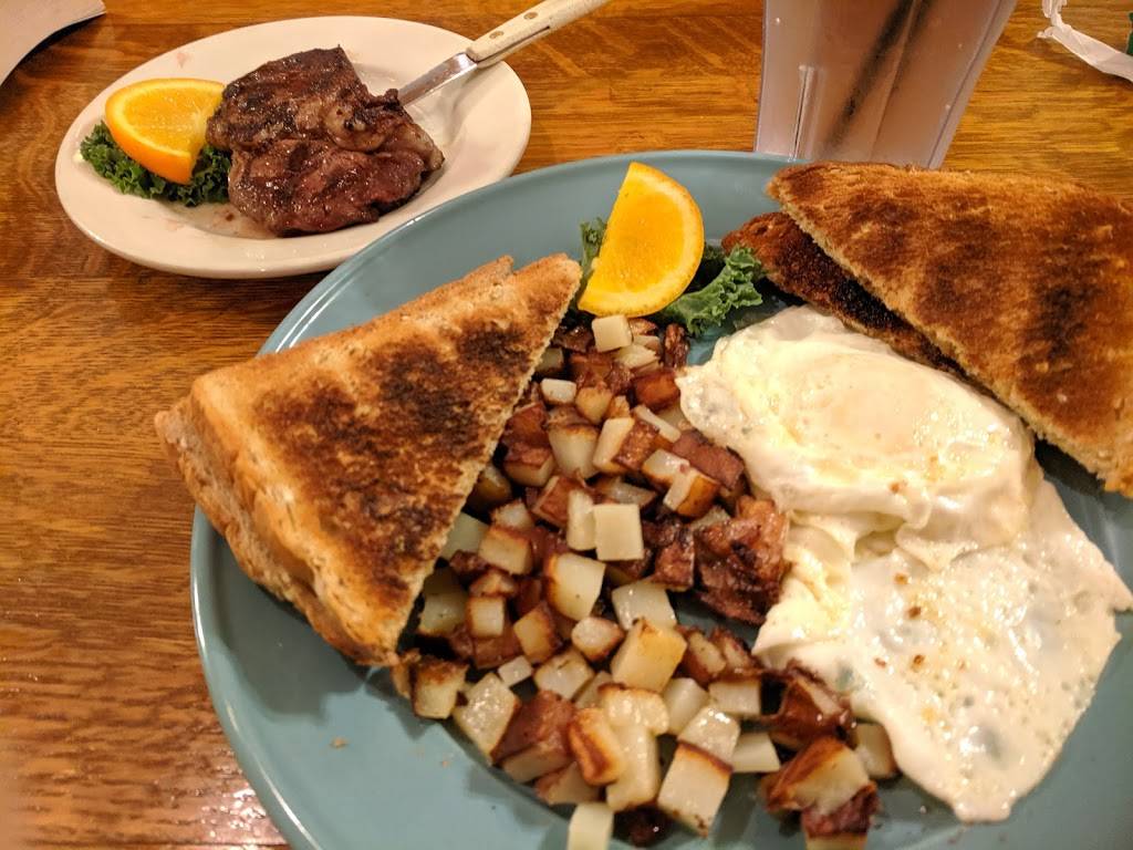 Jens Alpine Cafe & Soup Kitchen | meal takeaway | 117 4th St, Baraboo, WI 53913, USA | 6083564040 OR +1 608-356-4040