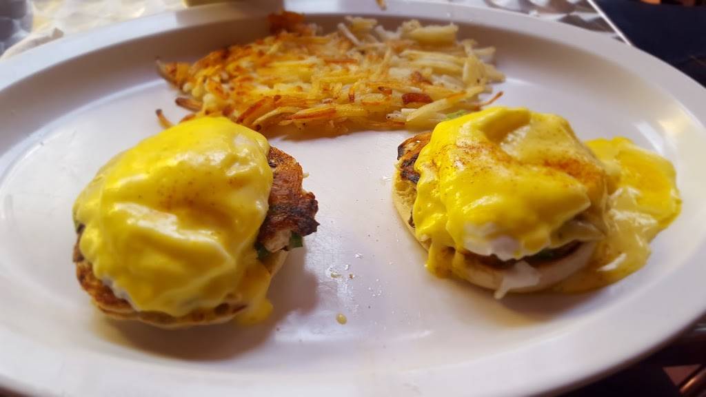 The Hole In the Wall Restaurant | restaurant | 257 Center Ave, Aptos, CA 95003, USA | 8316850210 OR +1 831-685-0210