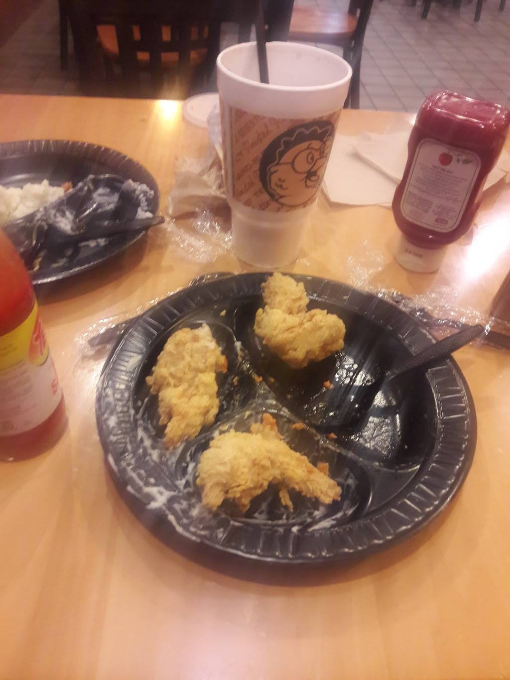 Golden Chick | meal takeaway | 250 S Midwest Blvd, Midwest City, OK 73110, USA | 4057339996 OR +1 405-733-9996