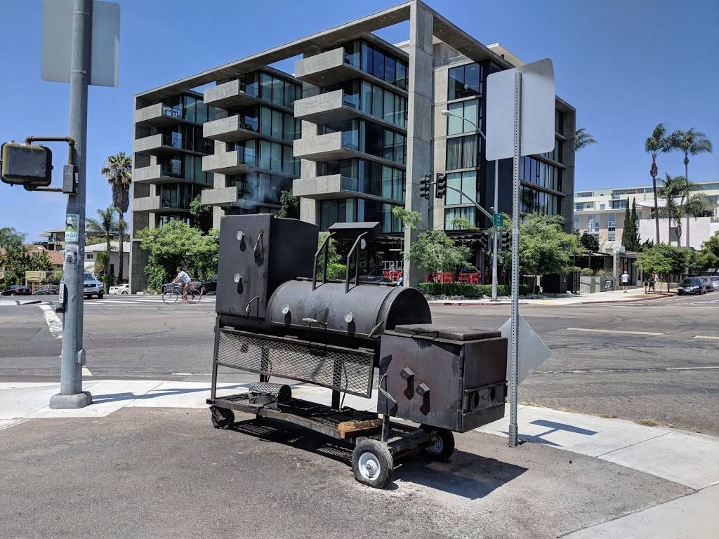 The Smokd Hog | restaurant | 32117 Temecula Parkway Cookhouse Foodhall, Vail HQ, Temecula, CA 92592, USA | 9513838066 OR +1 951-383-8066