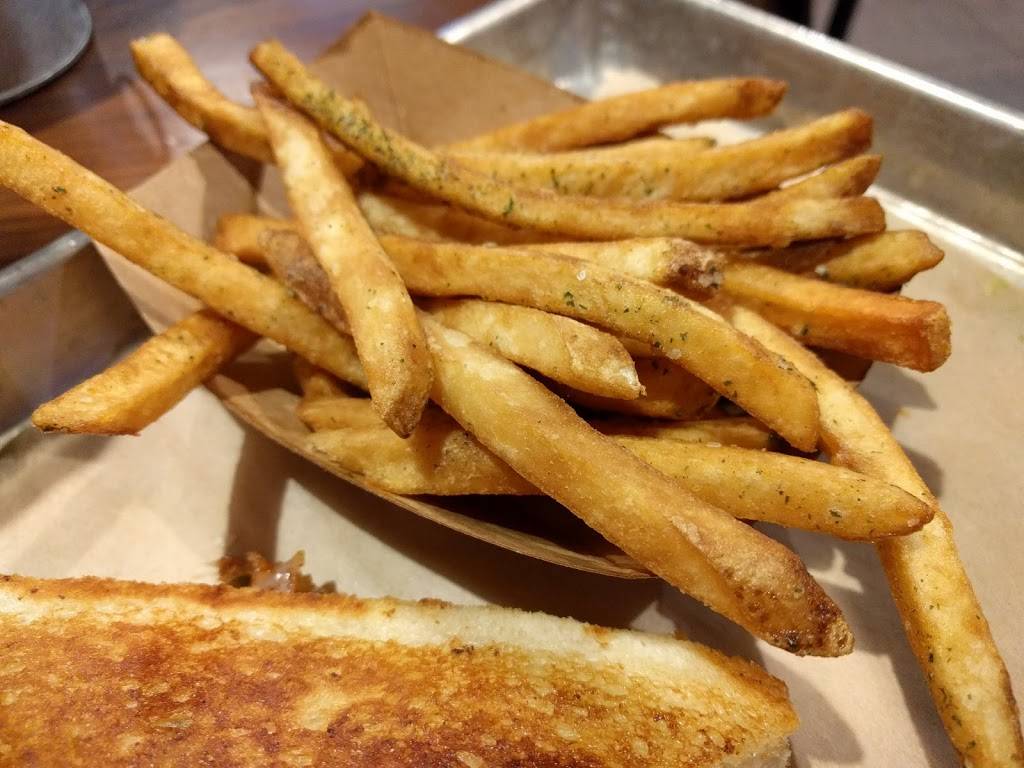 The Melt | restaurant | Shops at La Jolla Village, 8849 Villa La Jolla Dr #305, La Jolla, CA 92037, USA | 8589267517 OR +1 858-926-7517