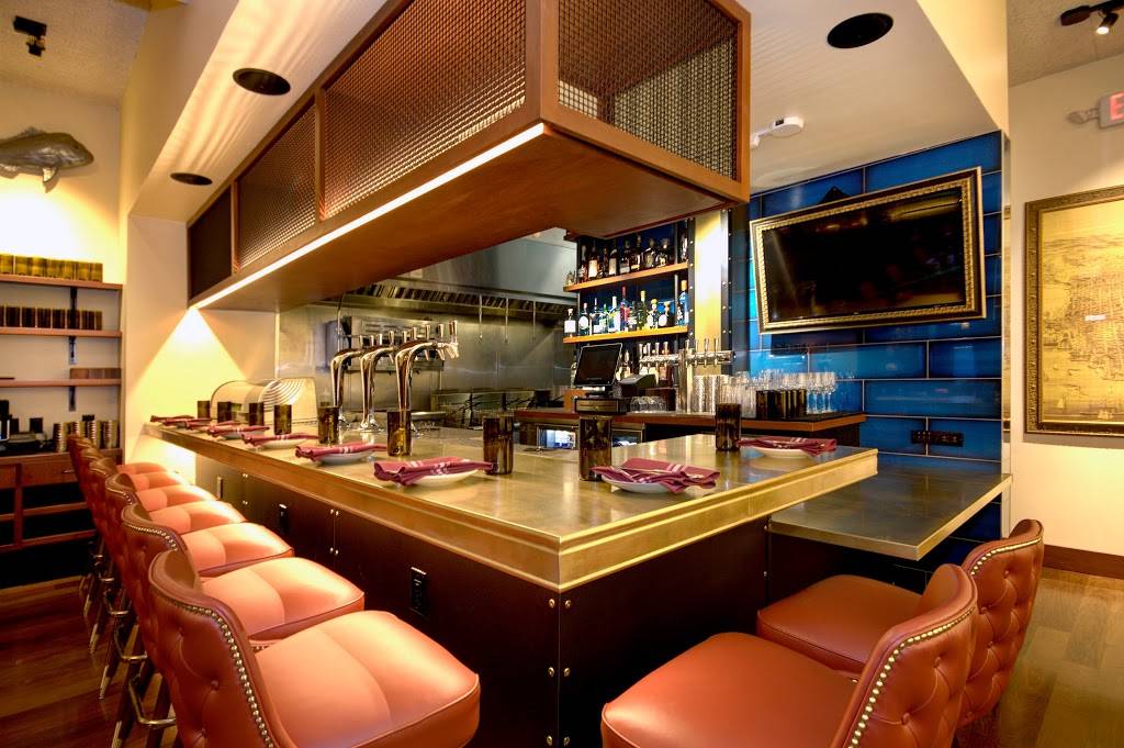 Finn Town | restaurant | 2251 Market St, San Francisco, CA 94114, USA | 4156263466 OR +1 415-626-3466