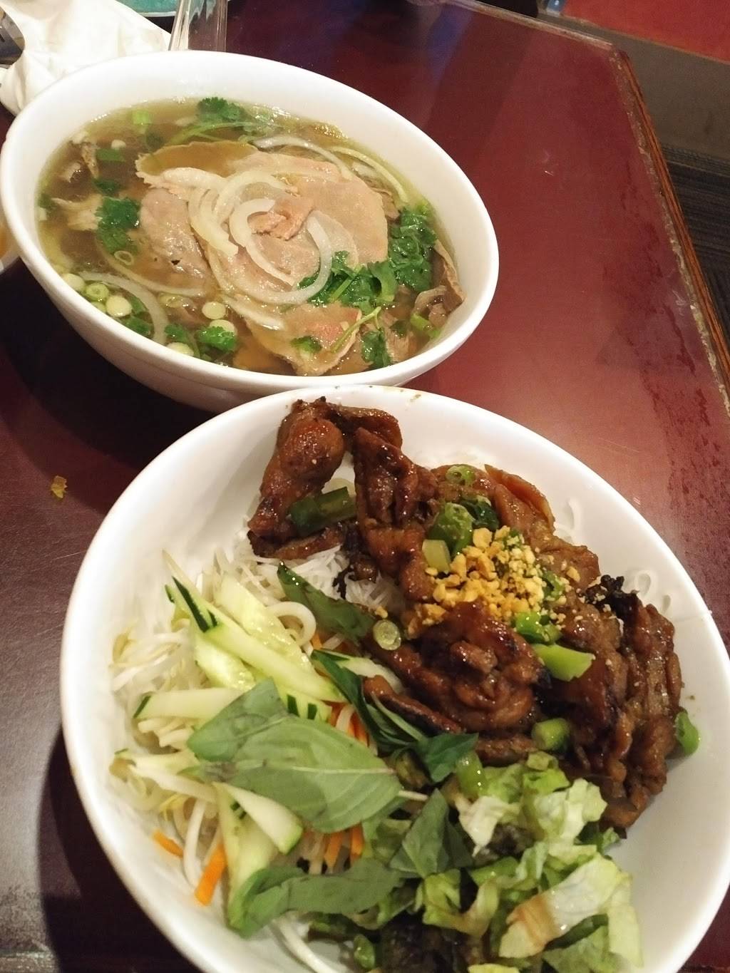 Pho Bistro | restaurant | 8 Pleasant St, Malden, MA 02148, USA | 7813219955 OR +1 781-321-9955