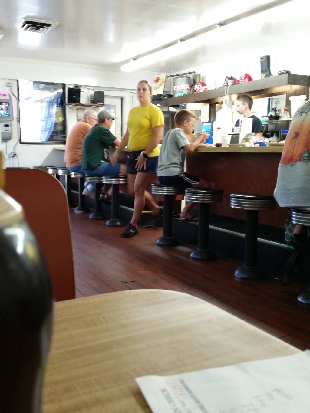 Old Richmond Grill | restaurant | 6425 Reynolda Rd, Pfafftown, NC 27040, USA | 3369244295 OR +1 336-924-4295