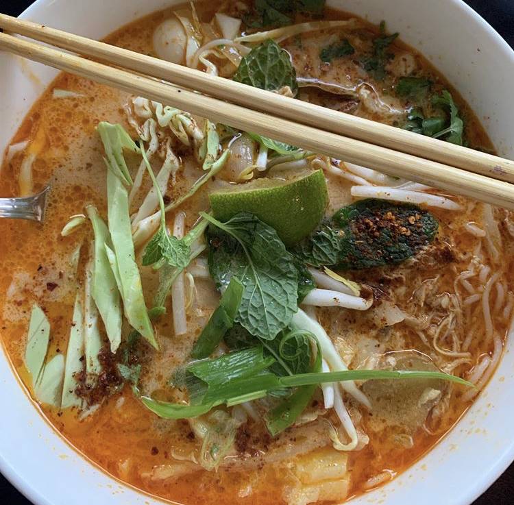 Queen of Eggrolls | restaurant | 2815a NW 10th St, Oklahoma City, OK 73107, USA | 4057682417 OR +1 405-768-2417