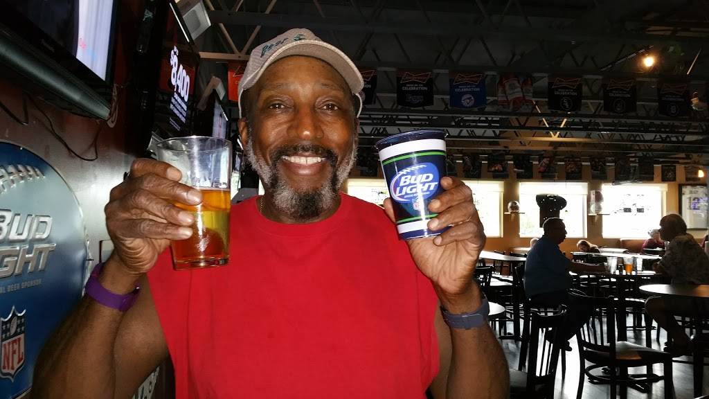 Jerseys Great Food & Spirits | restaurant | 1306 N 175th St, Shoreline, WA 98133, USA | 2065464054 OR +1 206-546-4054