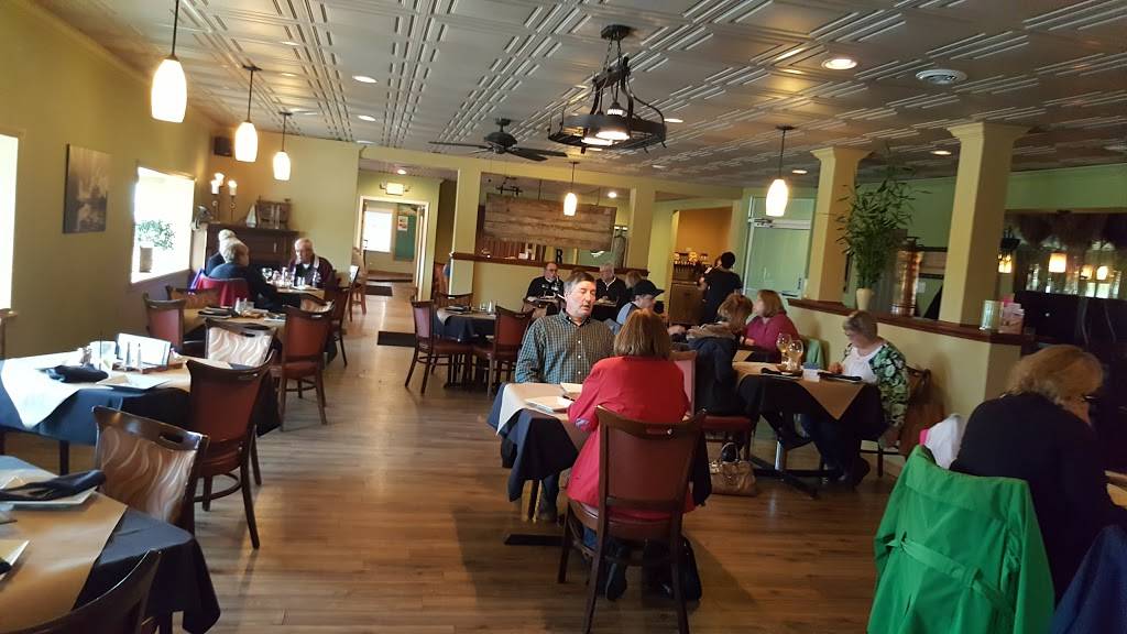 Rust Belt Bar and Grill | restaurant | 3720 Lake Shore Rd, Buffalo, NY 14219, USA | 7168257000 OR +1 716-825-7000