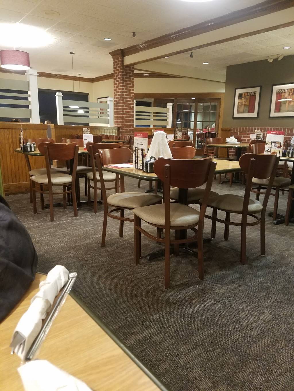 Perkins Restaurant & Bakery | restaurant | 999 Vann Dr, Jackson, TN 38305, USA | 7316619224 OR +1 731-661-9224