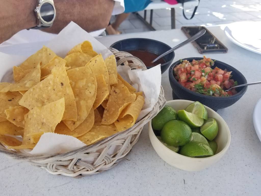 Jatay Restaurant Puerto Nuevo | restaurant | km44 Anzuelo # 13, 22712 Puerto Nuevo, B.C., Mexico | 016611101356 OR +52 661 110 1356