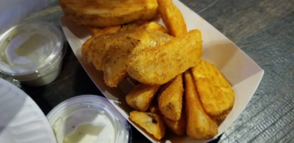 Me-n-Eds Pizza | restaurant | 3300 Buena Vista Rd c3, Bakersfield, CA 93311, USA | 6616647253 OR +1 661-664-7253