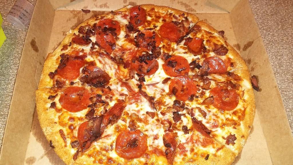 Hungry Howies Pizza | meal delivery | 22441 Kelly Rd, Eastpointe, MI 48021, USA | 5864452220 OR +1 586-445-2220