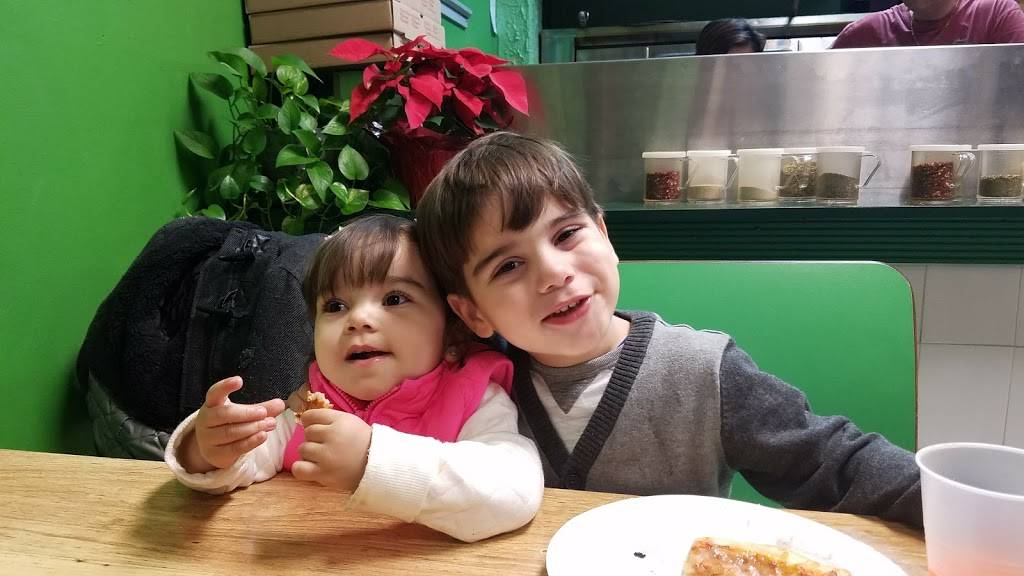 Milanos Pizzeria | restaurant | 687 Florida Grove Rd, Perth Amboy, NJ 08861, USA | 7326342610 OR +1 732-634-2610